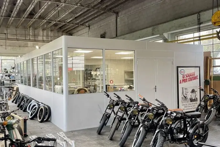Aménagement atelier showroom : comment Bikle a structuré son espace de fabrication de vélos électriques