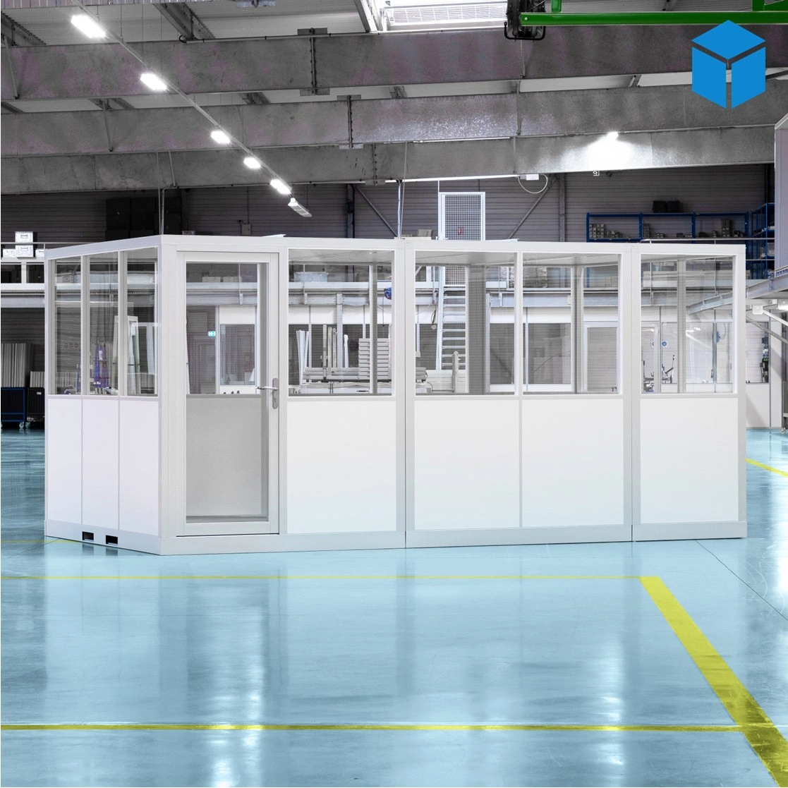Cabine d’atelier palettisable 5x3m finition blanche en bâtiment industriel