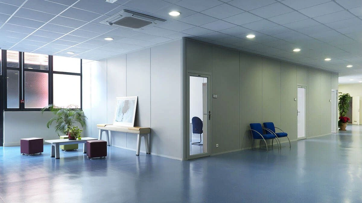 Cloison de bureau en kit NOVOKIT — finitions professionnelles